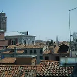 Casa Peron Hotel