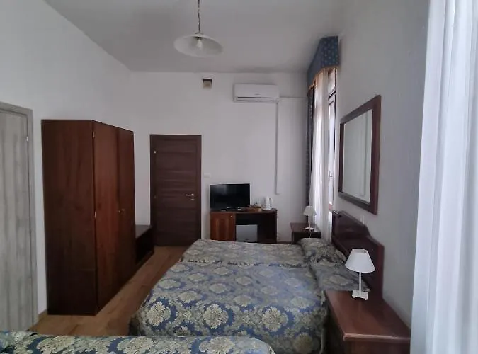 ألبيرغو كازا بيرون