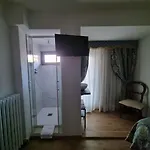 ألبيرغو كازا بيرون
