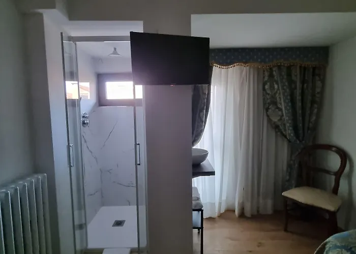 ألبيرغو كازا بيرون